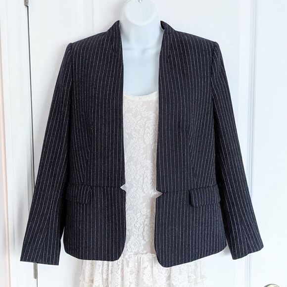 H&M Navy blue stripped wool blend Blazer jacket 8 US @X - Picture 3 of 10